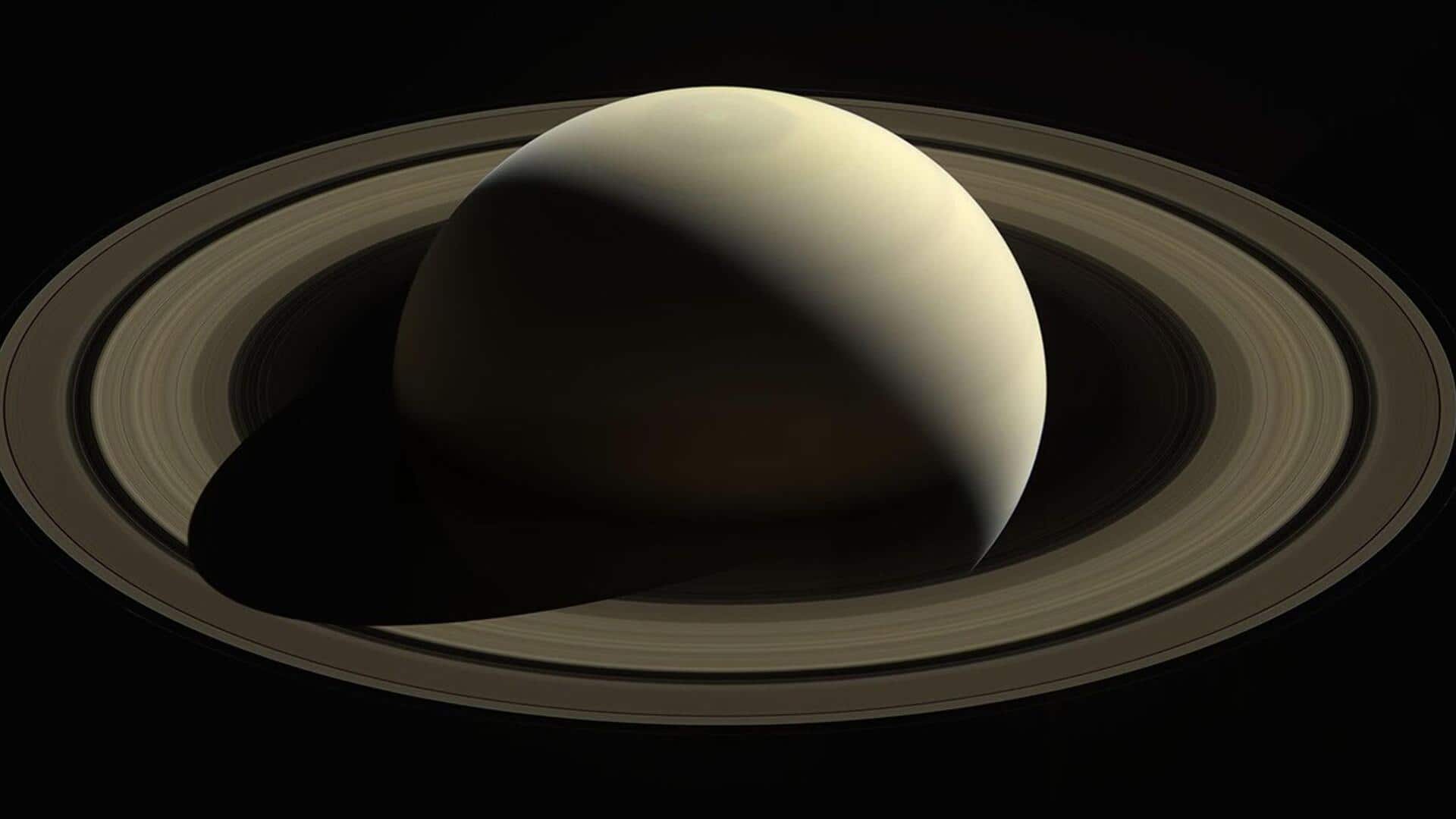 Saturn's atmosphere has strange features unseen in the solar system