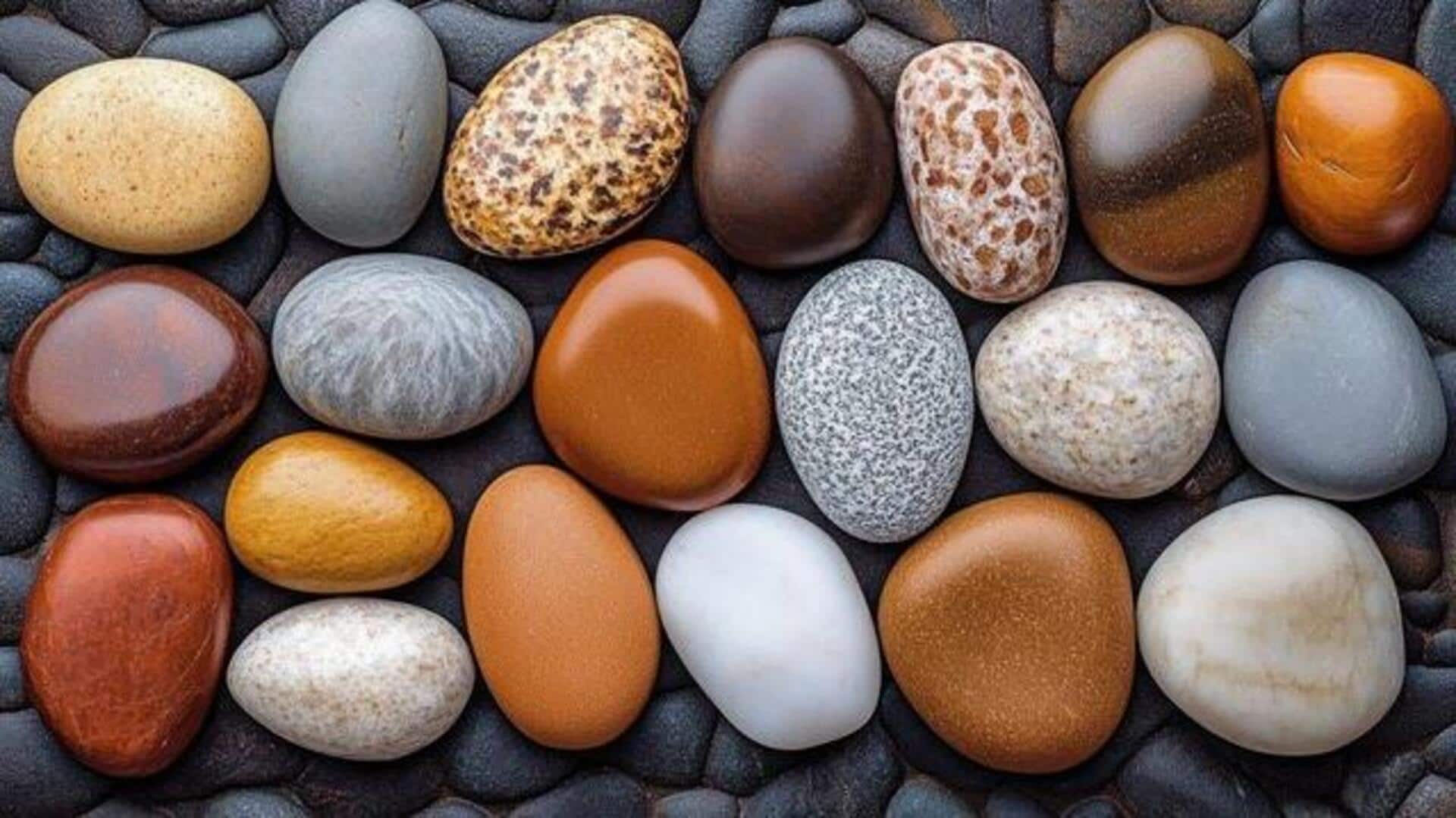 How to decorate your walls with pebble art 
