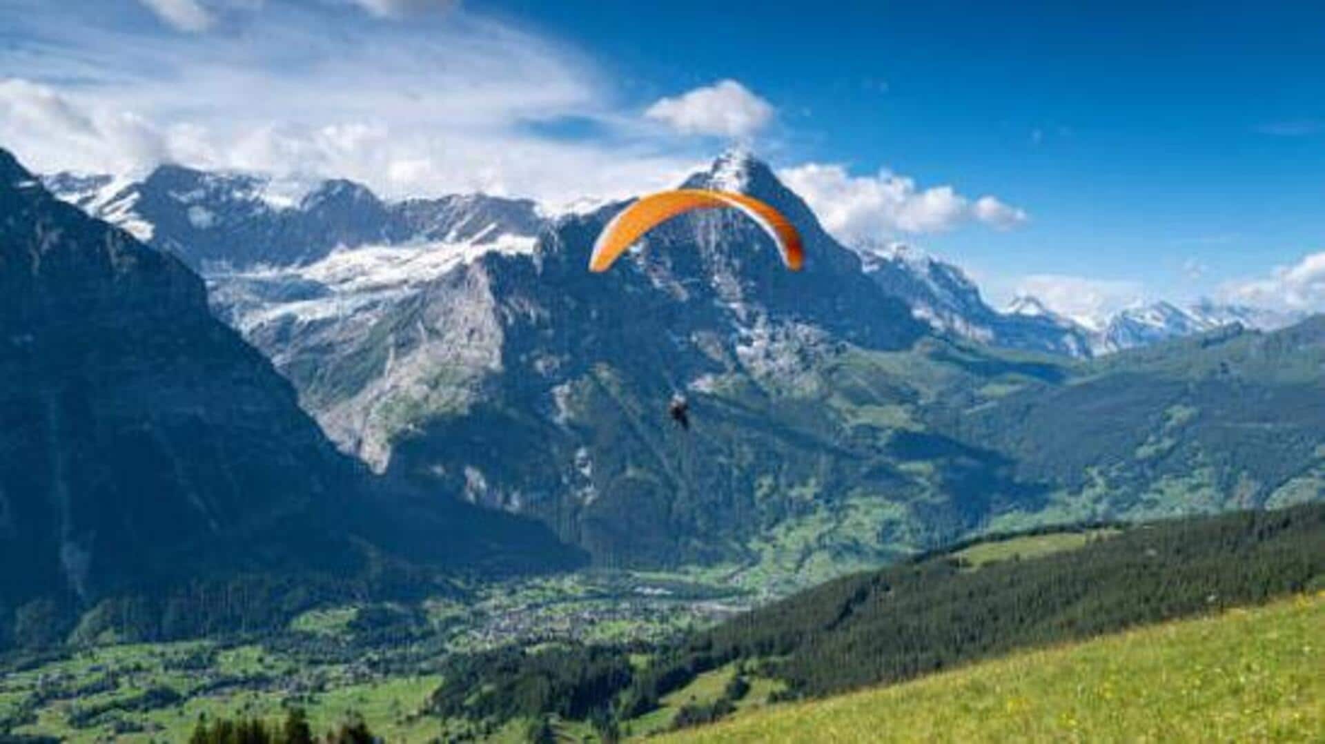 Your guide to paragliding in the French Alps