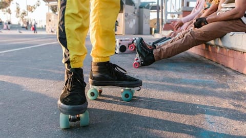 Essential tips for mastering the art of roller skating