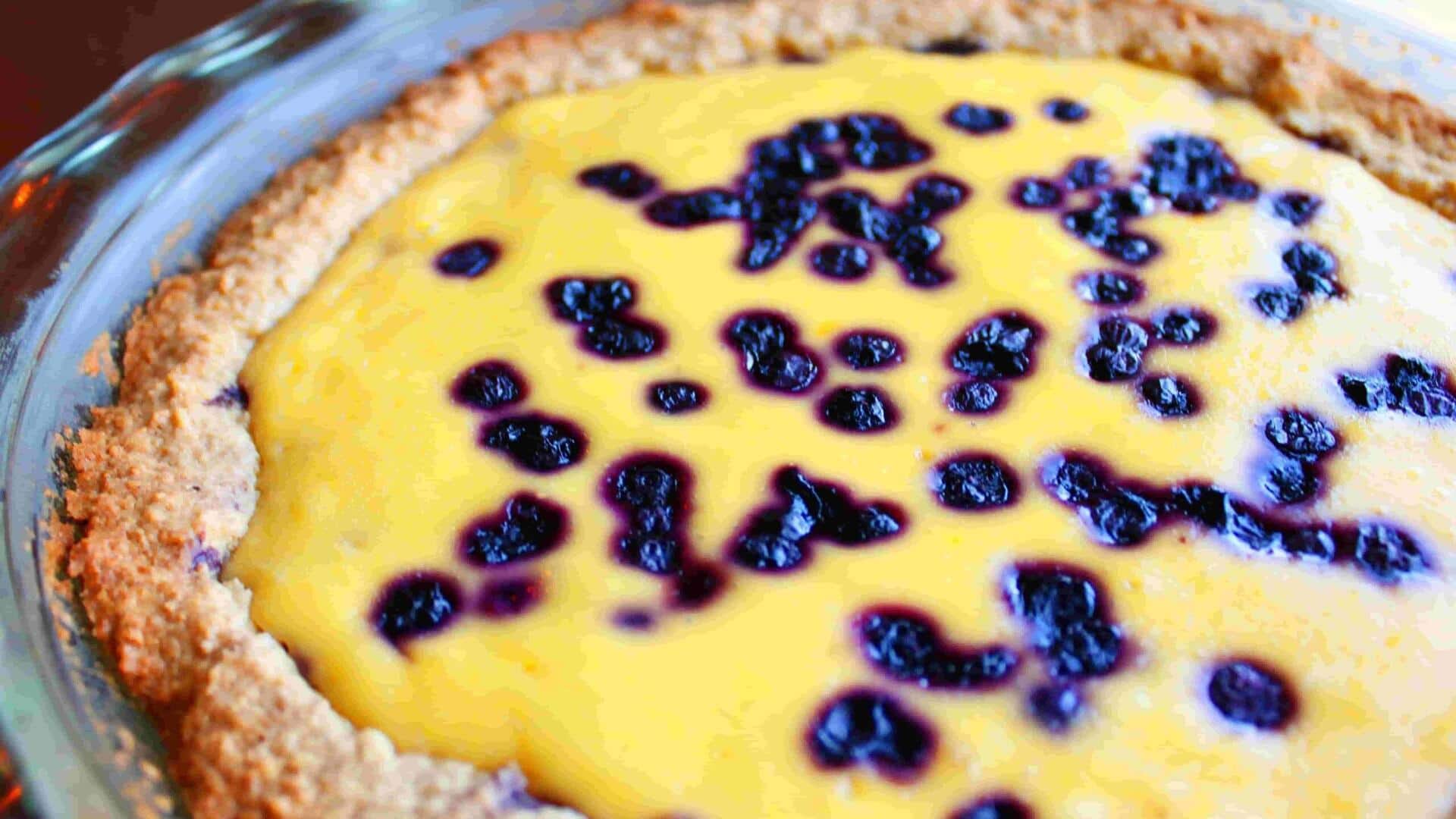 How to make blueberry pie at home