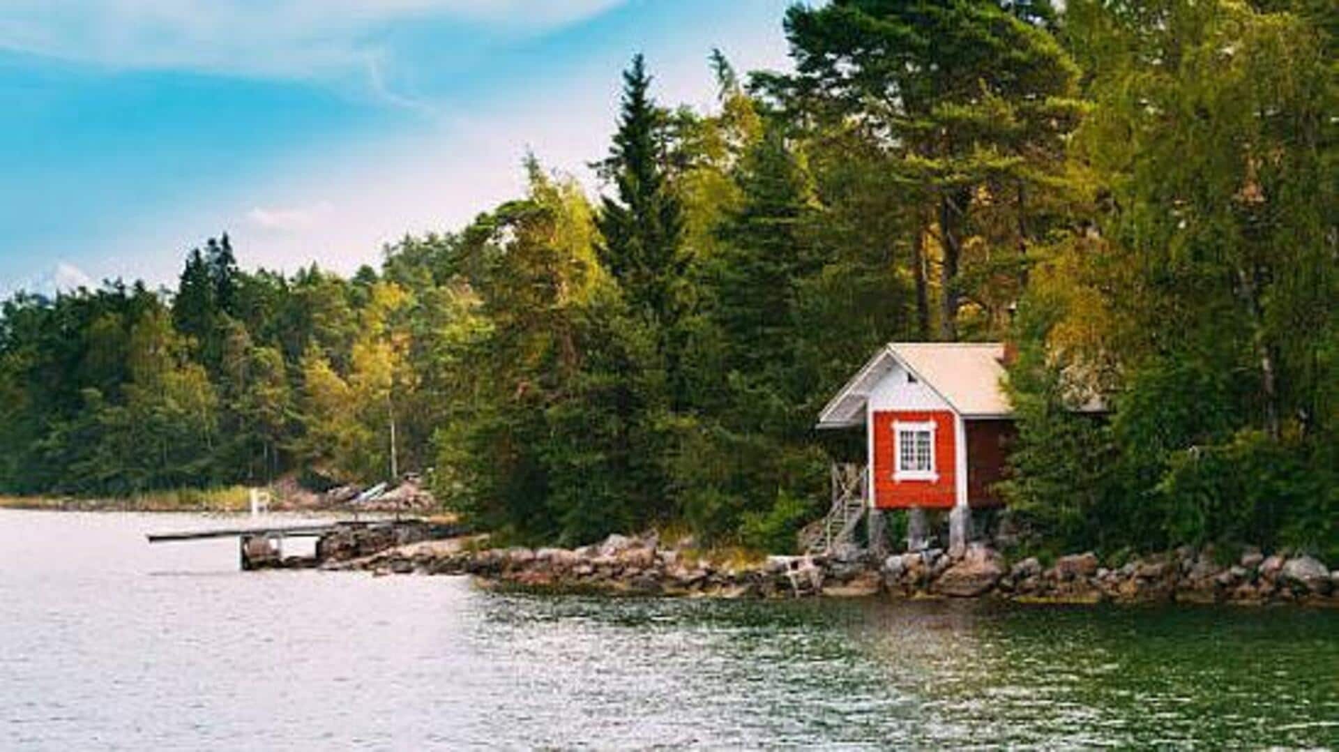 Finland's lakeside cabins are a dream escape! 