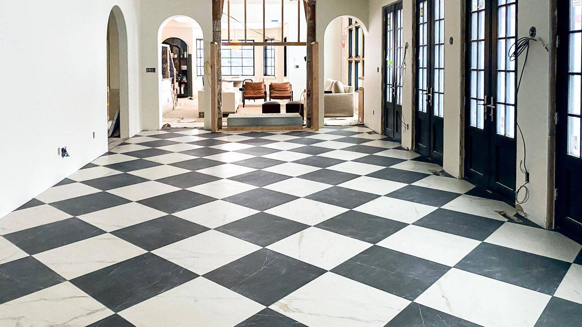 Checkered marble flooring can change your home decor drastically!
