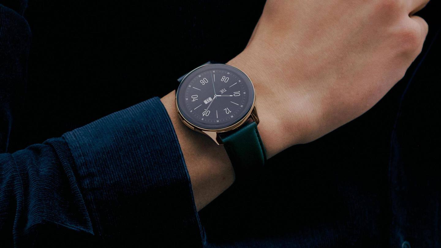 It can monitor SpO2 levels and heart rate It can monitor SpO2 levels and heart rate