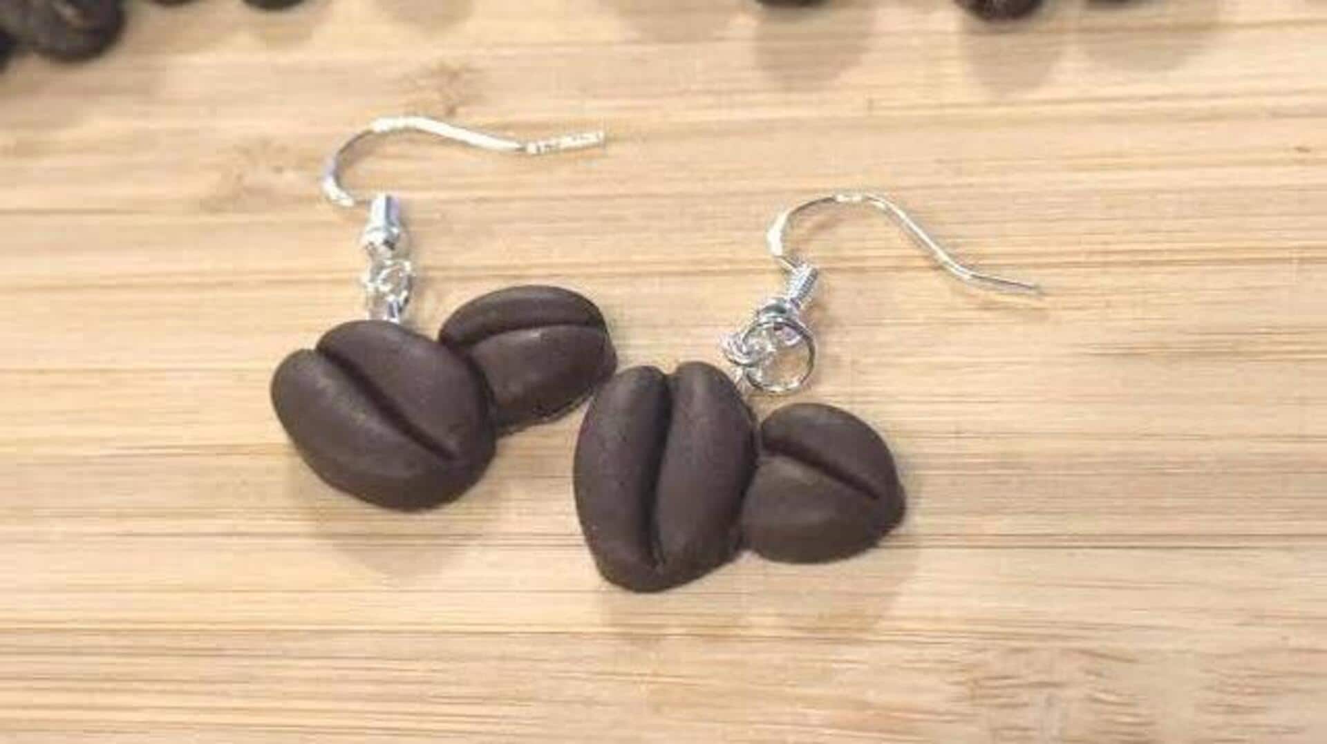 How to make jewelry using coffee beans