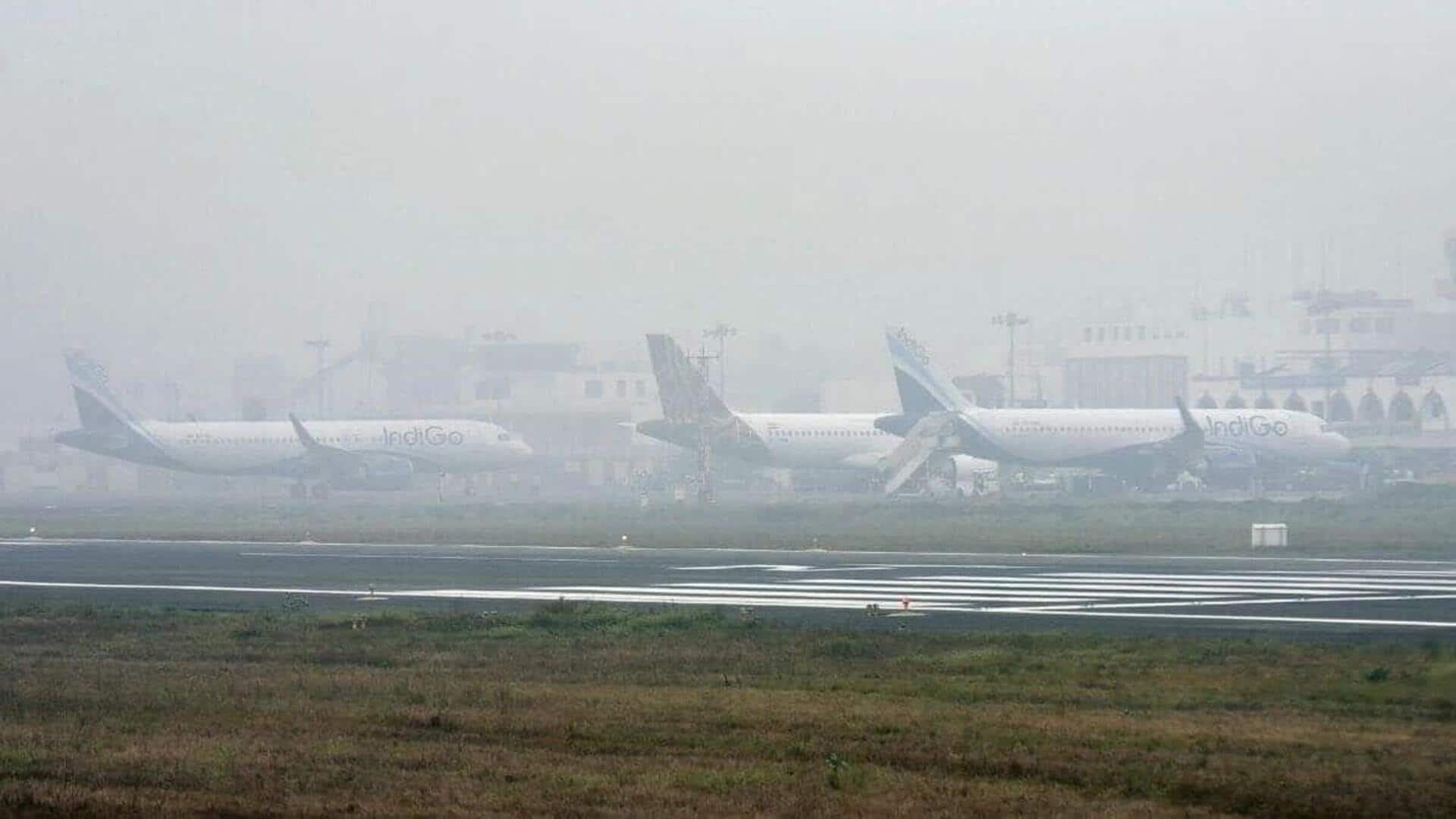 Airlines warn of delays as Delhi fog hampers flights