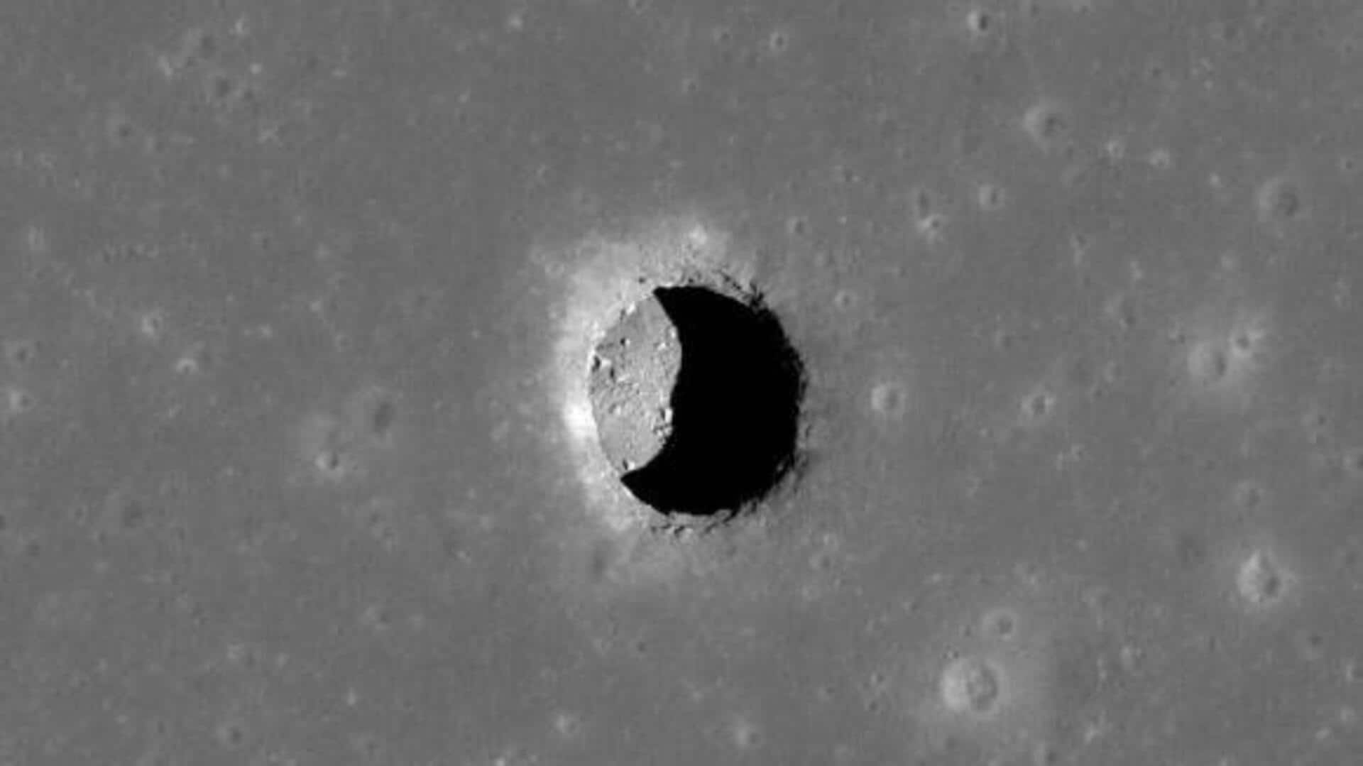 NASA orbiter discovers mysterious circular pit on Martian surface