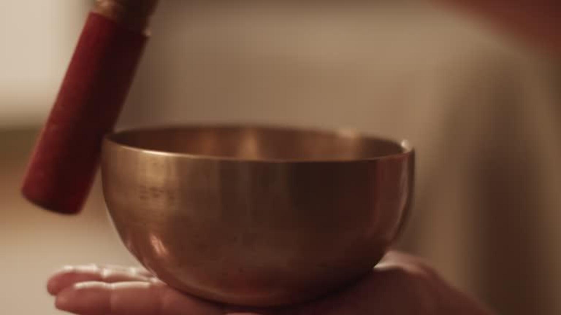 Singing bowl meditation circuits: Himalayan soundscapes