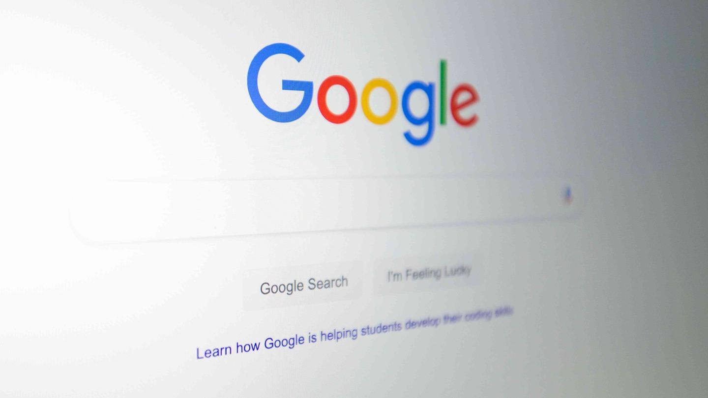 Complainants allege websites send browsing data back to Google Complainants allege websites send browsing data back to Google