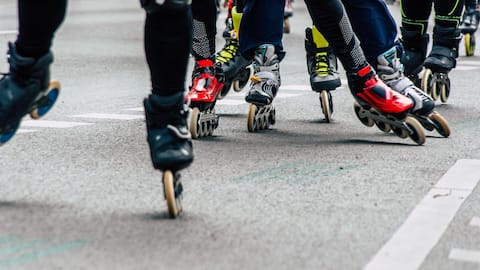 Inline skating or hiking: Which is better for balance? 