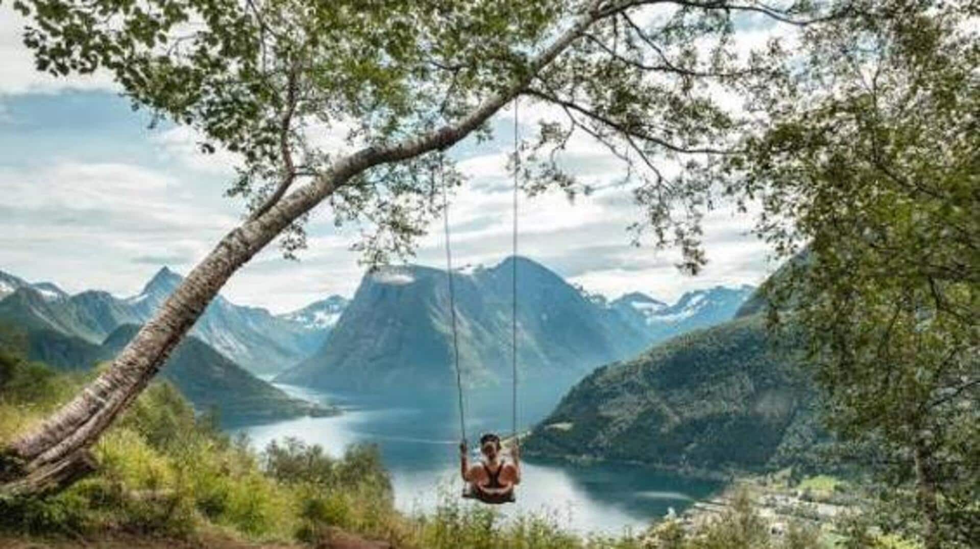 Adventure lovers, you can't skip gorge swinging 