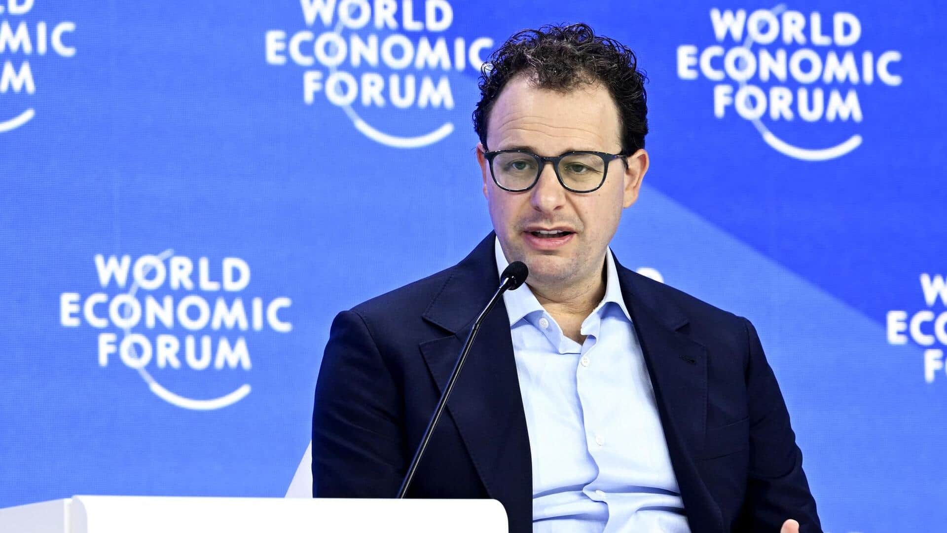 Anthropic CEO warns AI may replace software engineers within year