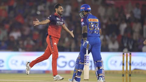 Bowlers to claim 20-plus wickets in most IPL seasons 