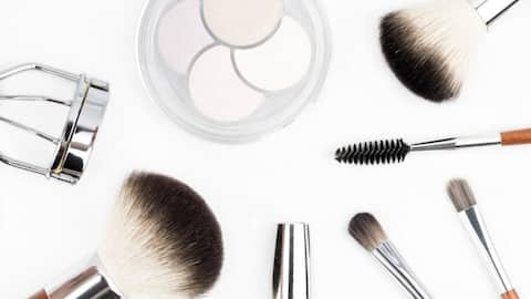 Ways to remove makeup at home naturally without removers