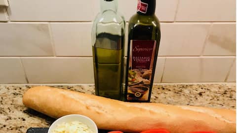 Try these delicious appetizers with olive oil