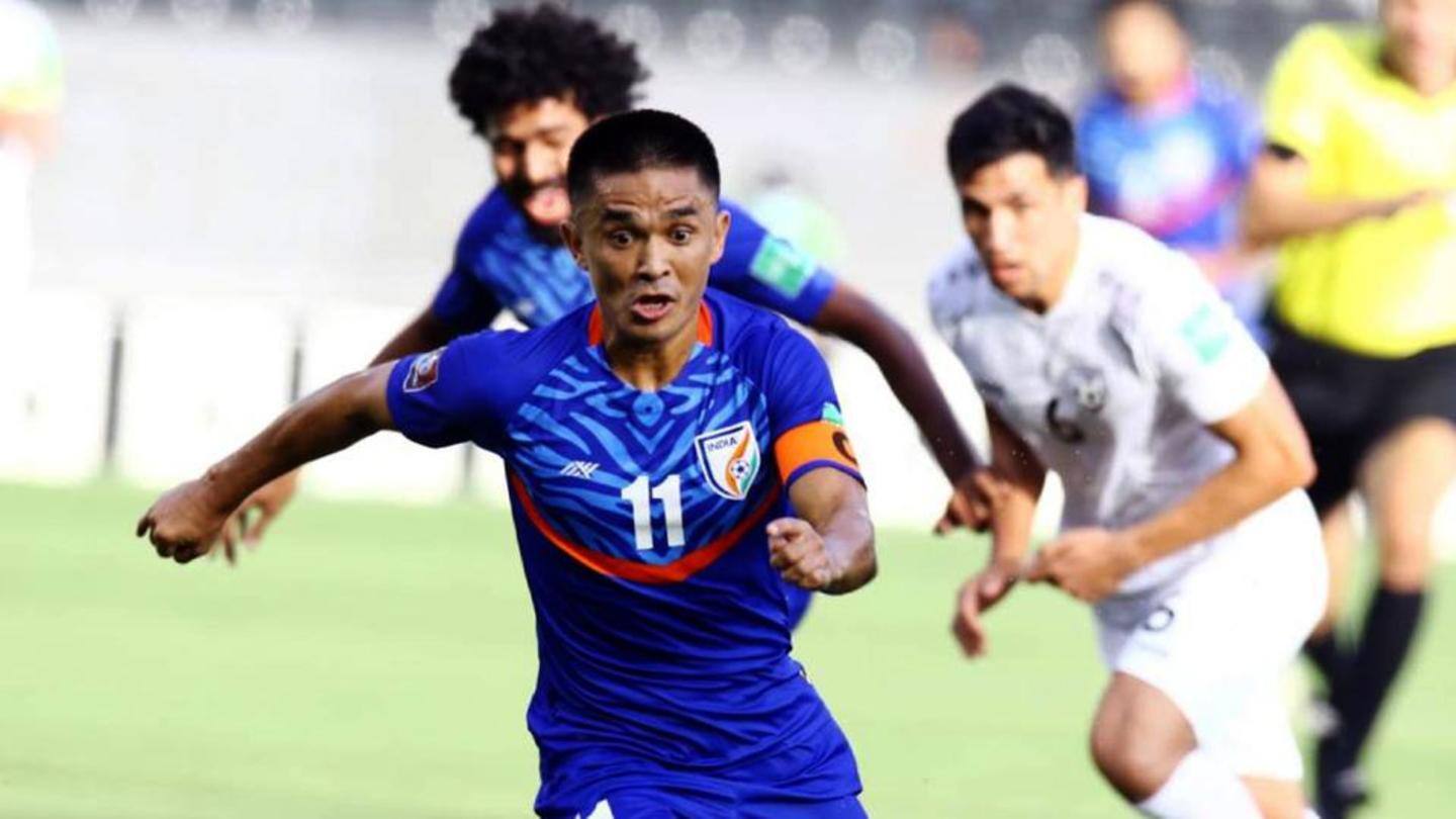 Chhetri's left-footed shot was collected by Azizi in 10th minute Chhetri's left-footed shot was collected by Azizi in 10th minute