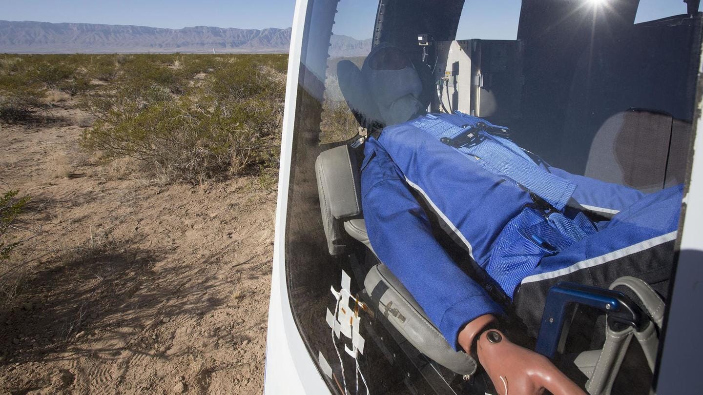 Capsule performed soft landing while carrying test dummy Mannequin Skywalker Capsule performed soft landing while carrying test dummy Mannequin Skywalker