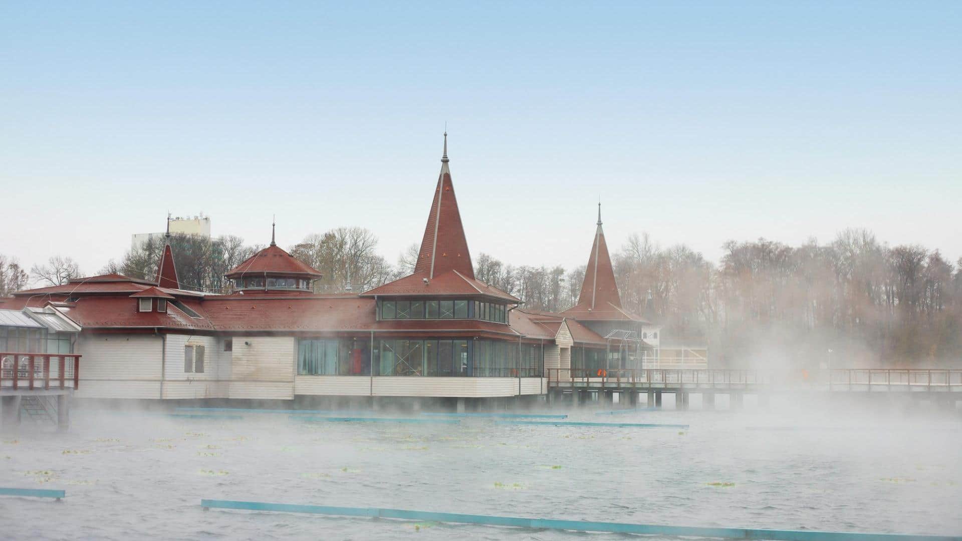 Here are some must-visit thermal lakes in Hungary