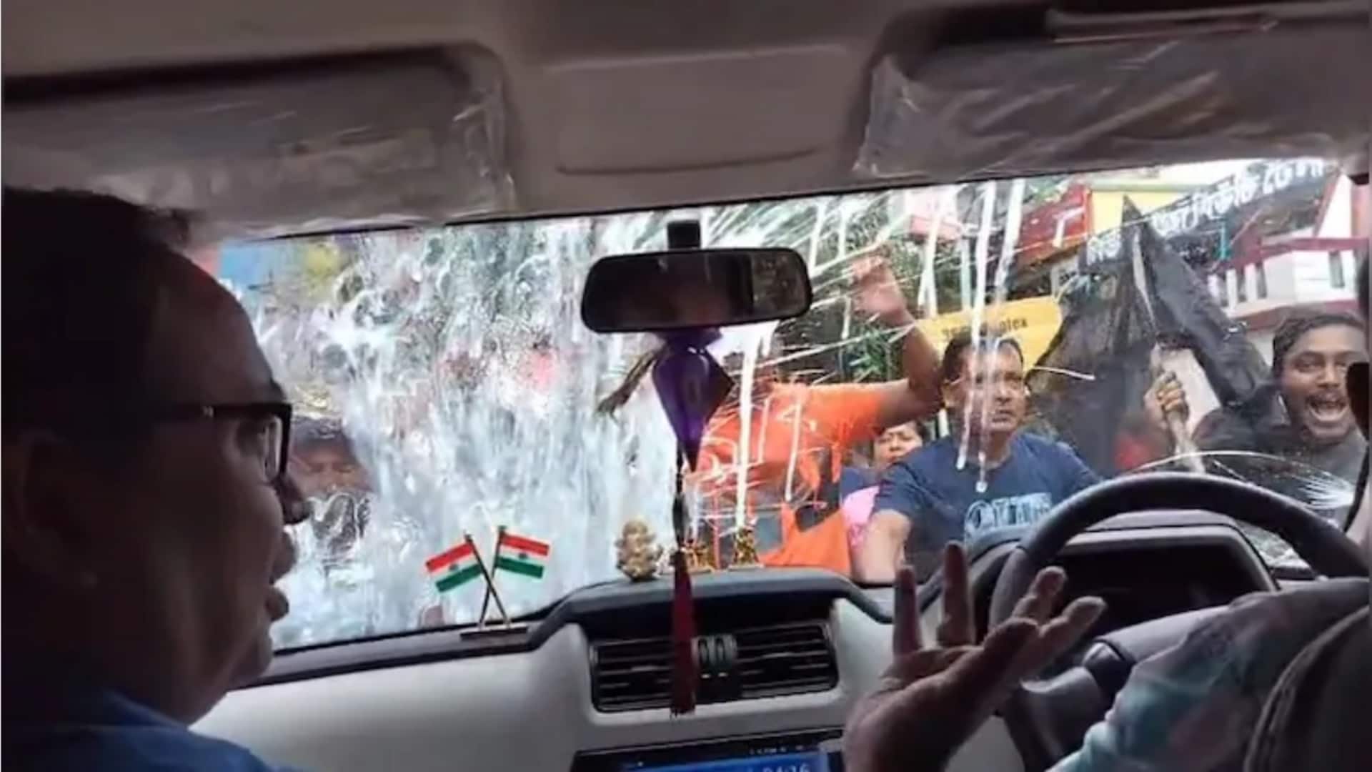 Bengal: TMC MLA Kunal Ghosh's car attacked in Hooghly district