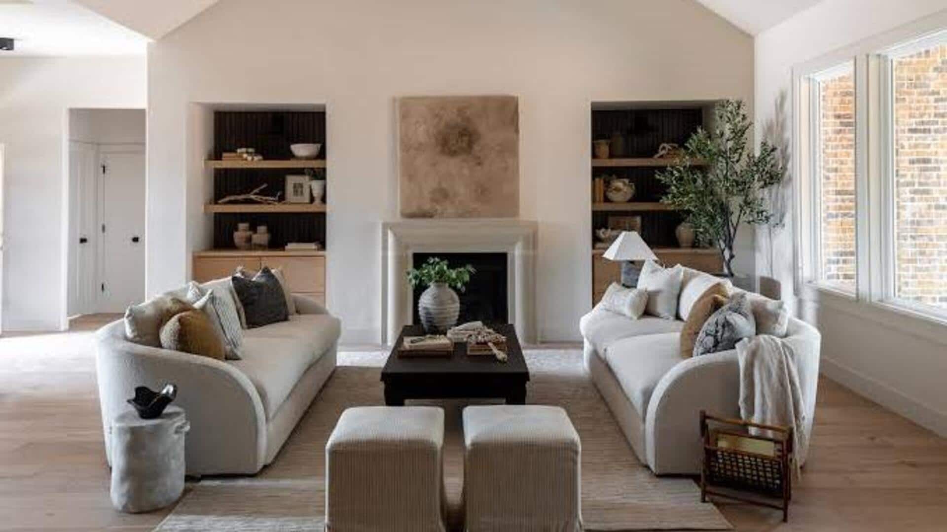 What is symmetrical decor?
