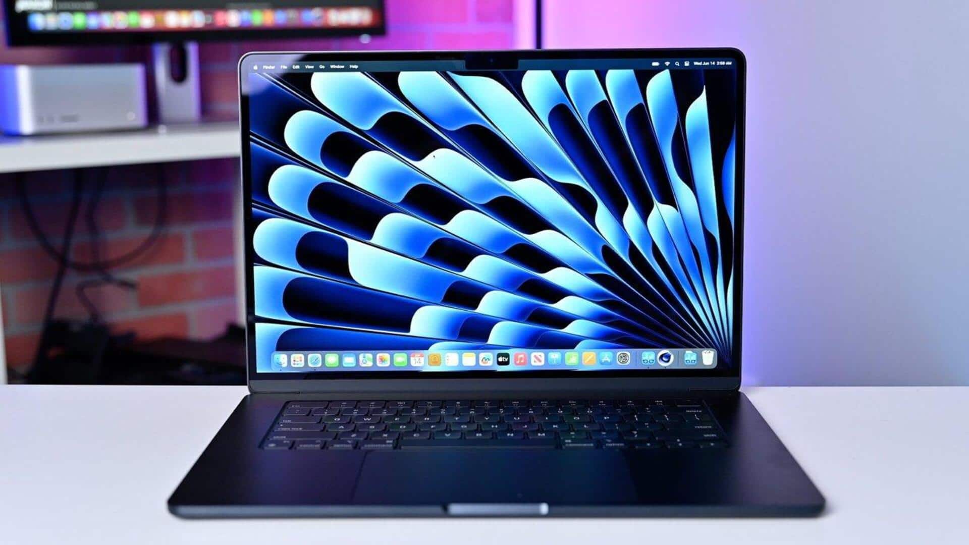 MacBook Air M4 available with big discounts on Croma