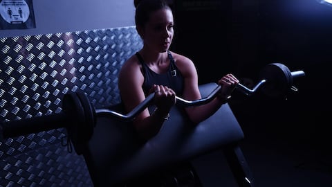 Want bigger biceps? Try these 5 exercises