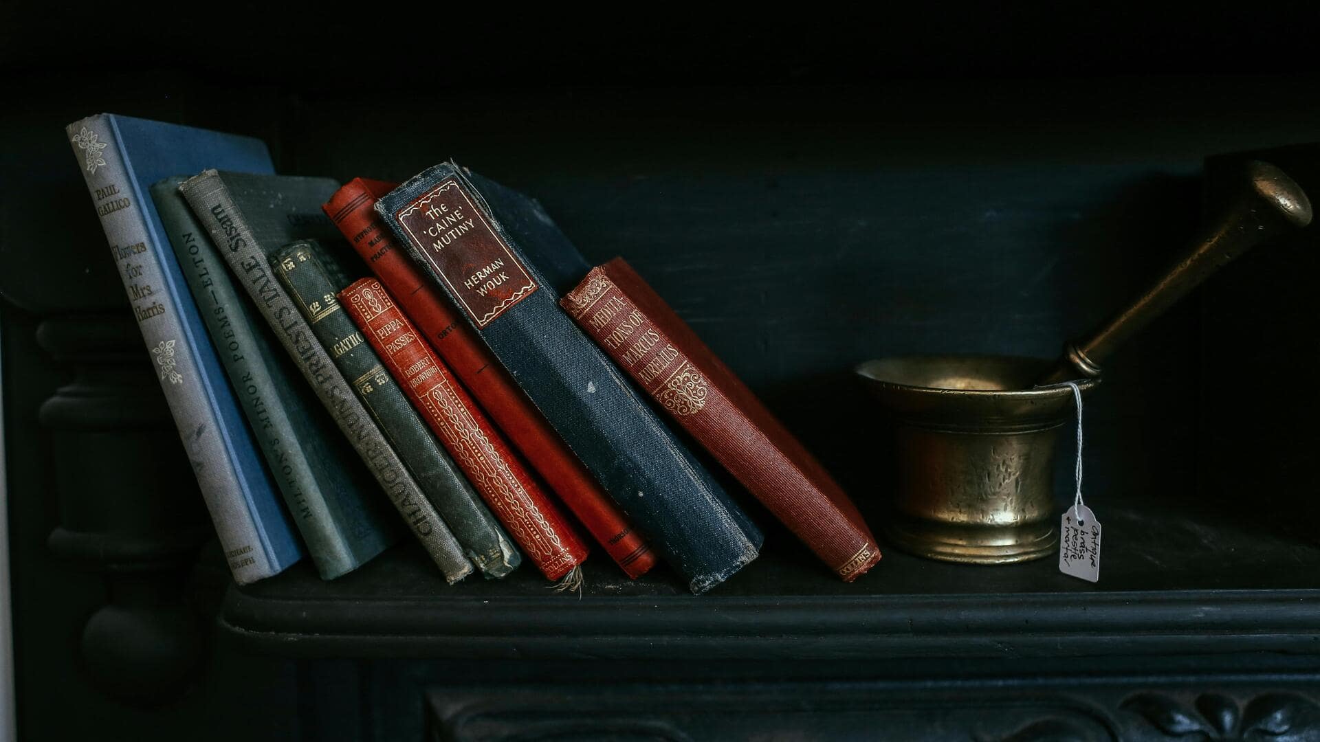 Create the coziest reading nook ever with these hacks