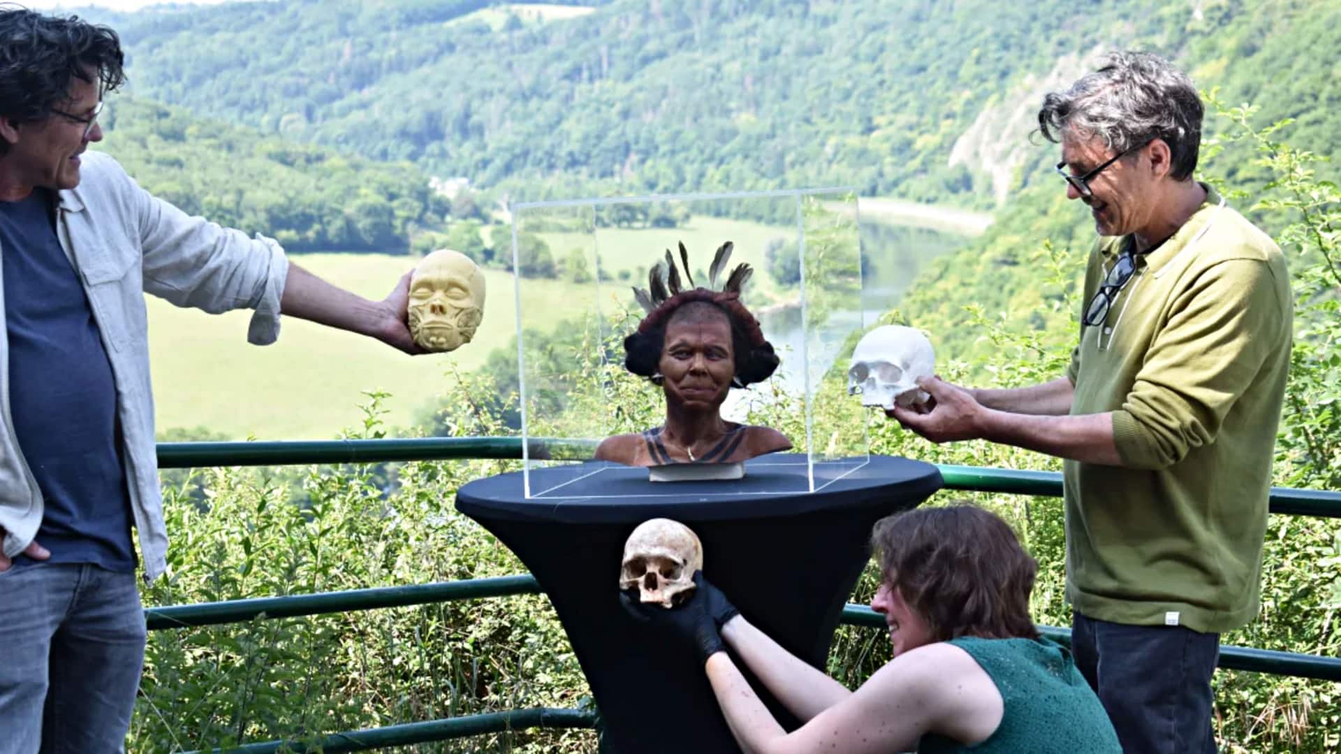 Scientists reconstruct face of woman who lived 10,500 years ago Scientists reconstruct face of woman who lived 10,500 years ago