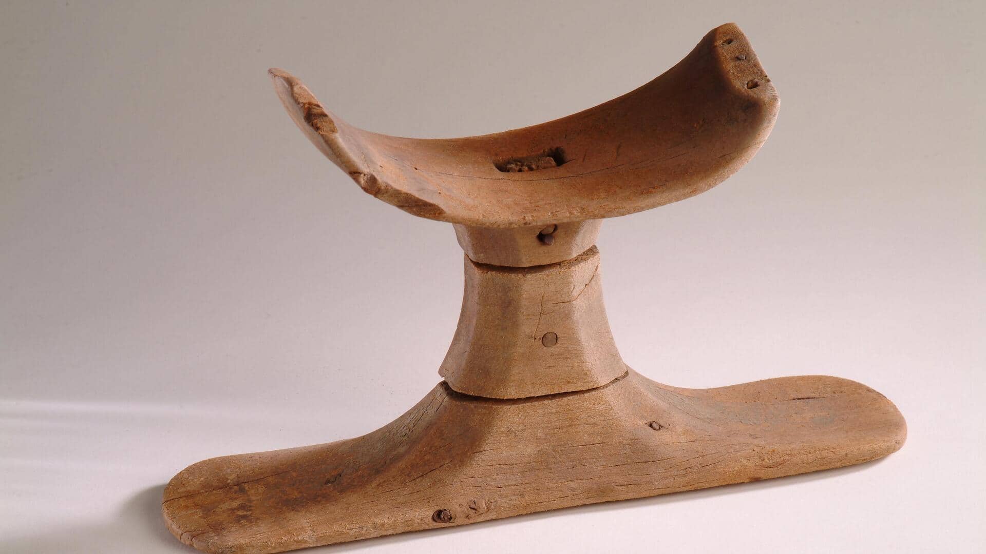 How to create headrests using wood carving 