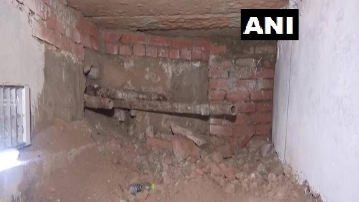 Goel says tunnel was used to ferry freedom fighters Goel says tunnel was used to ferry freedom fighters