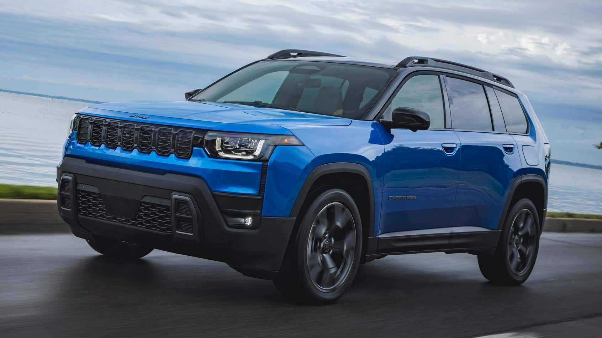 Jeep Cherokee returns after 2-year hiatus with a hybrid powertrain Jeep Cherokee returns after 2-year hiatus with a hybrid powertrain