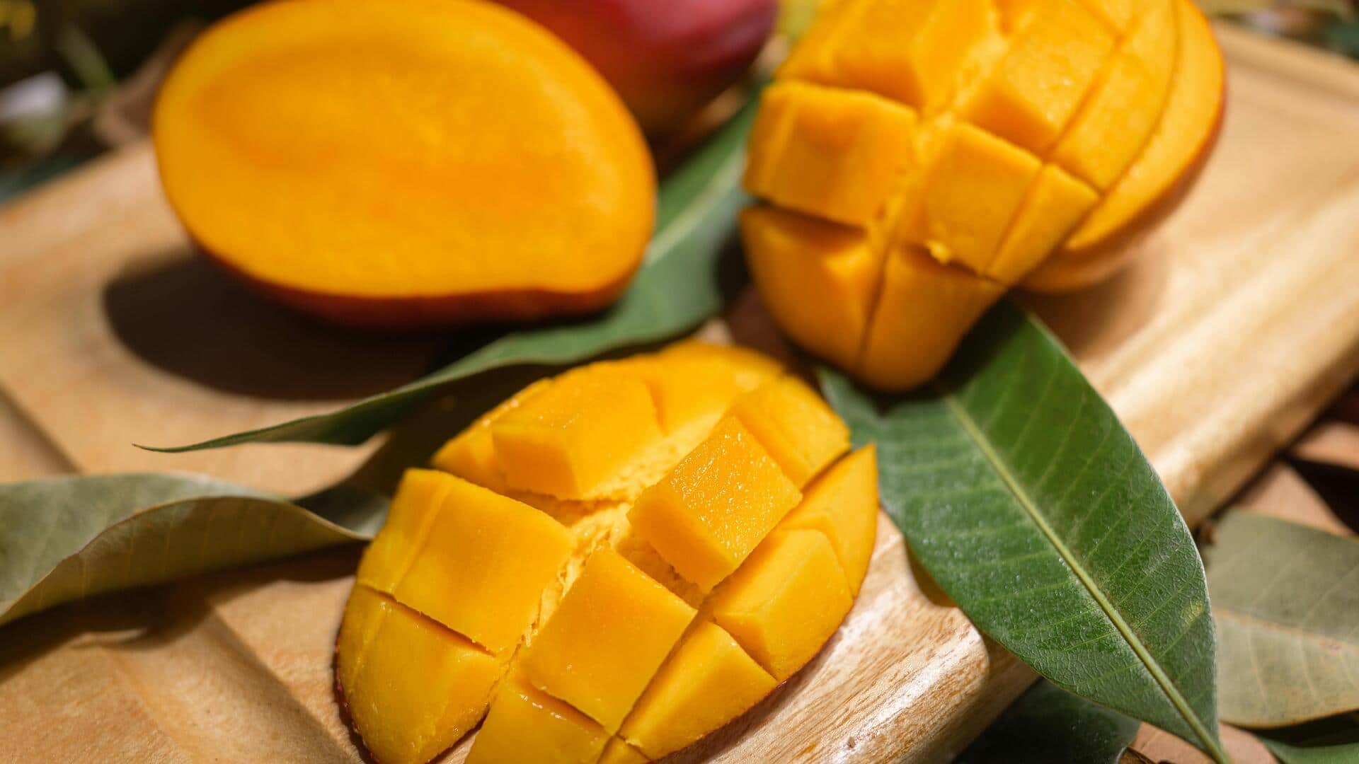 How to peel a mango perfectly