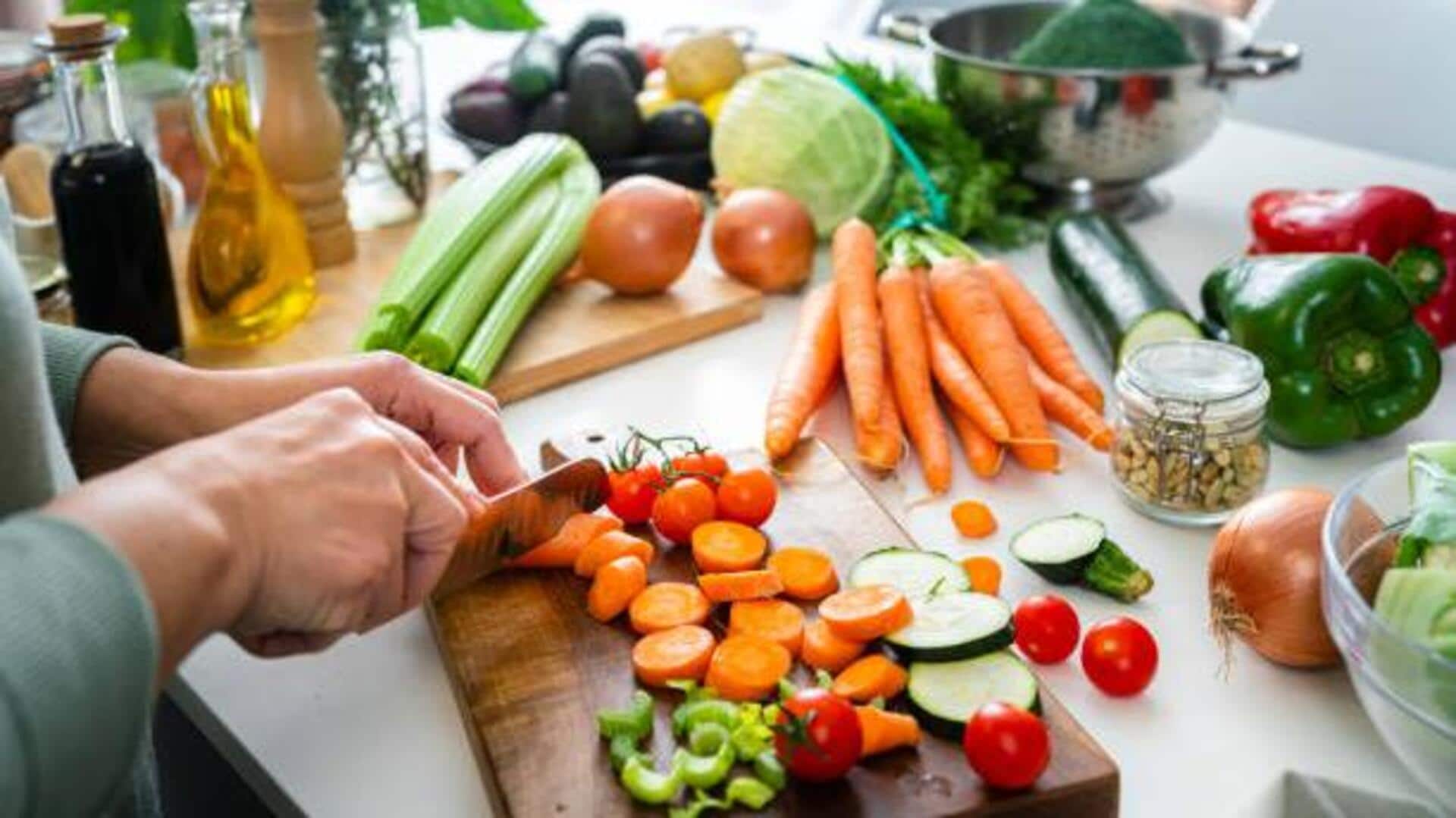 Raw v/s cooked vegetables: Which is healthier?