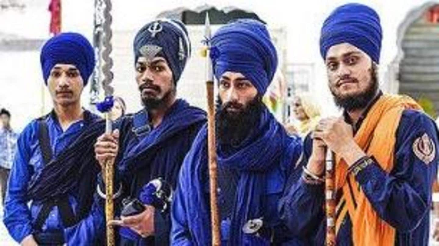 What do we know about Nihangs' attire? What do we know about Nihangs' attire?