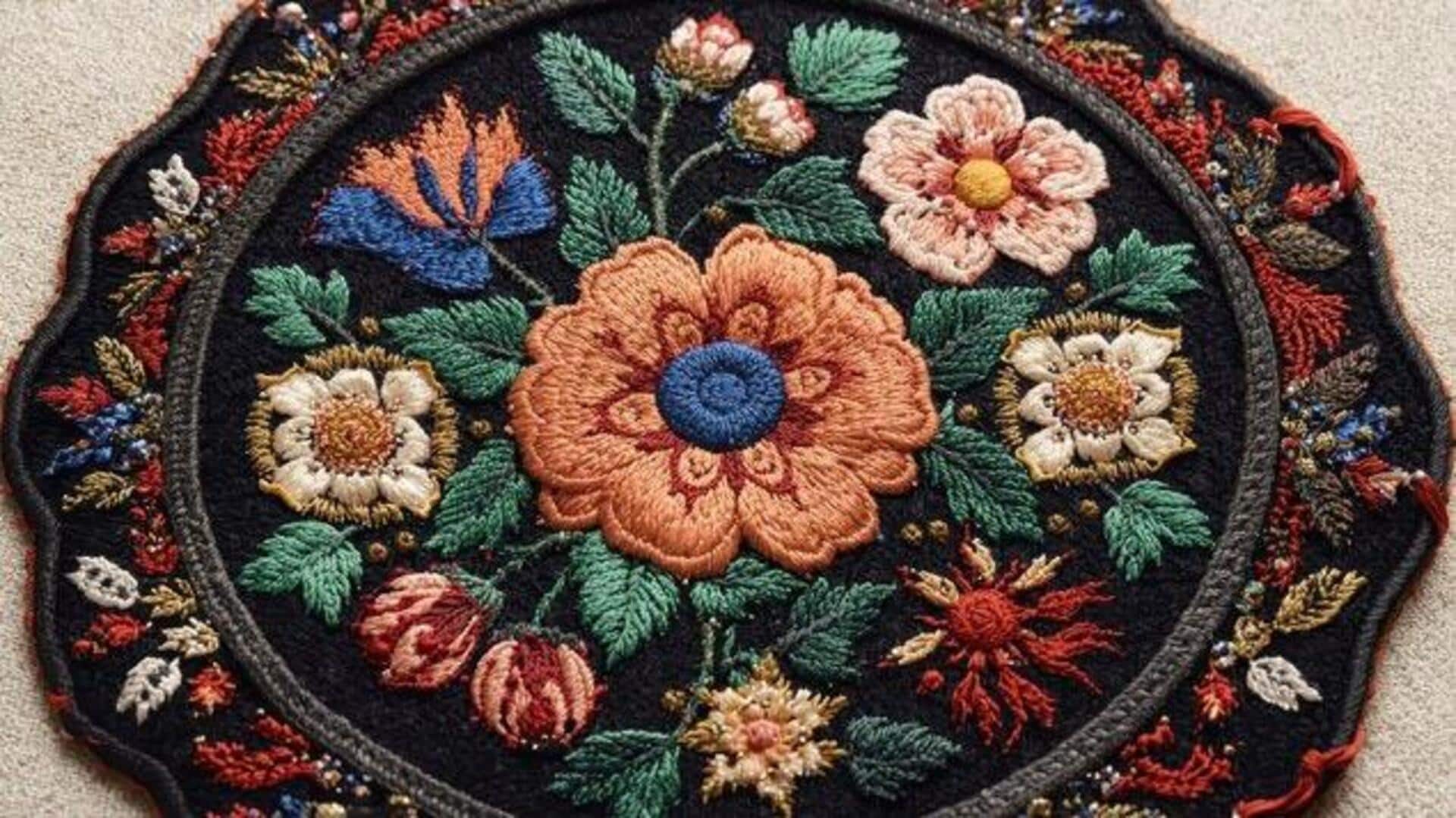 How to create embroidered wall art 