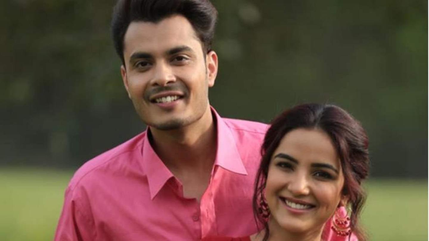 The song is melodious and duration is short The song is melodious and duration is short