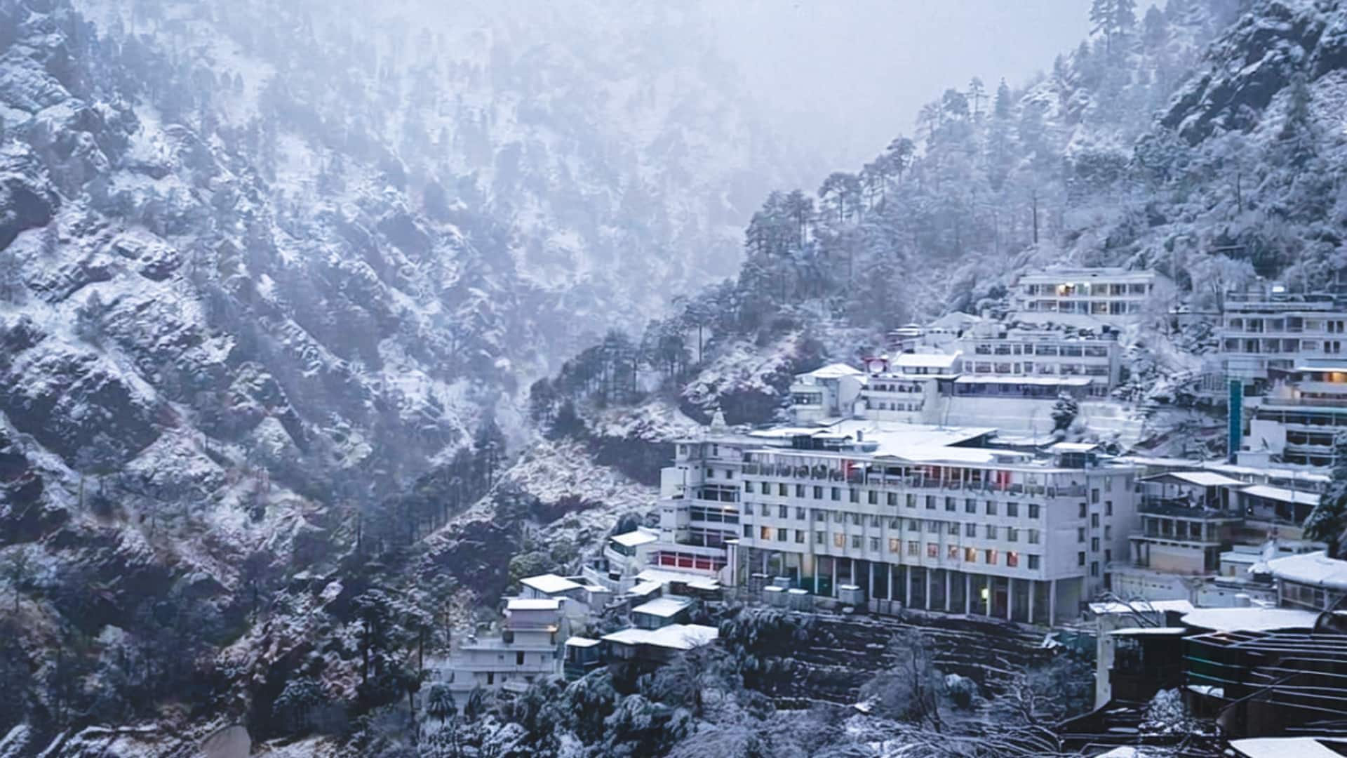 Vaishno Devi yatra suspended due to heavy snowfall in J&K