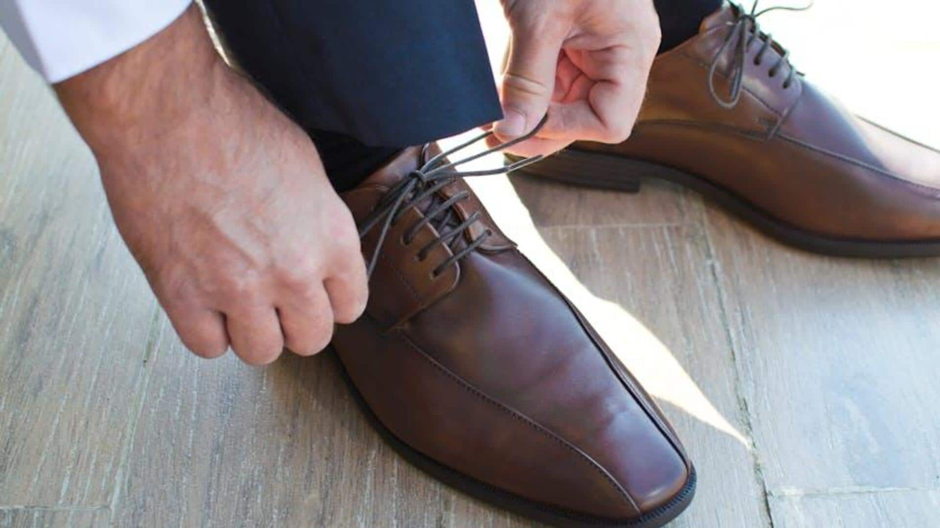 Unique ways to tie shoelaces Unique ways to tie shoelaces