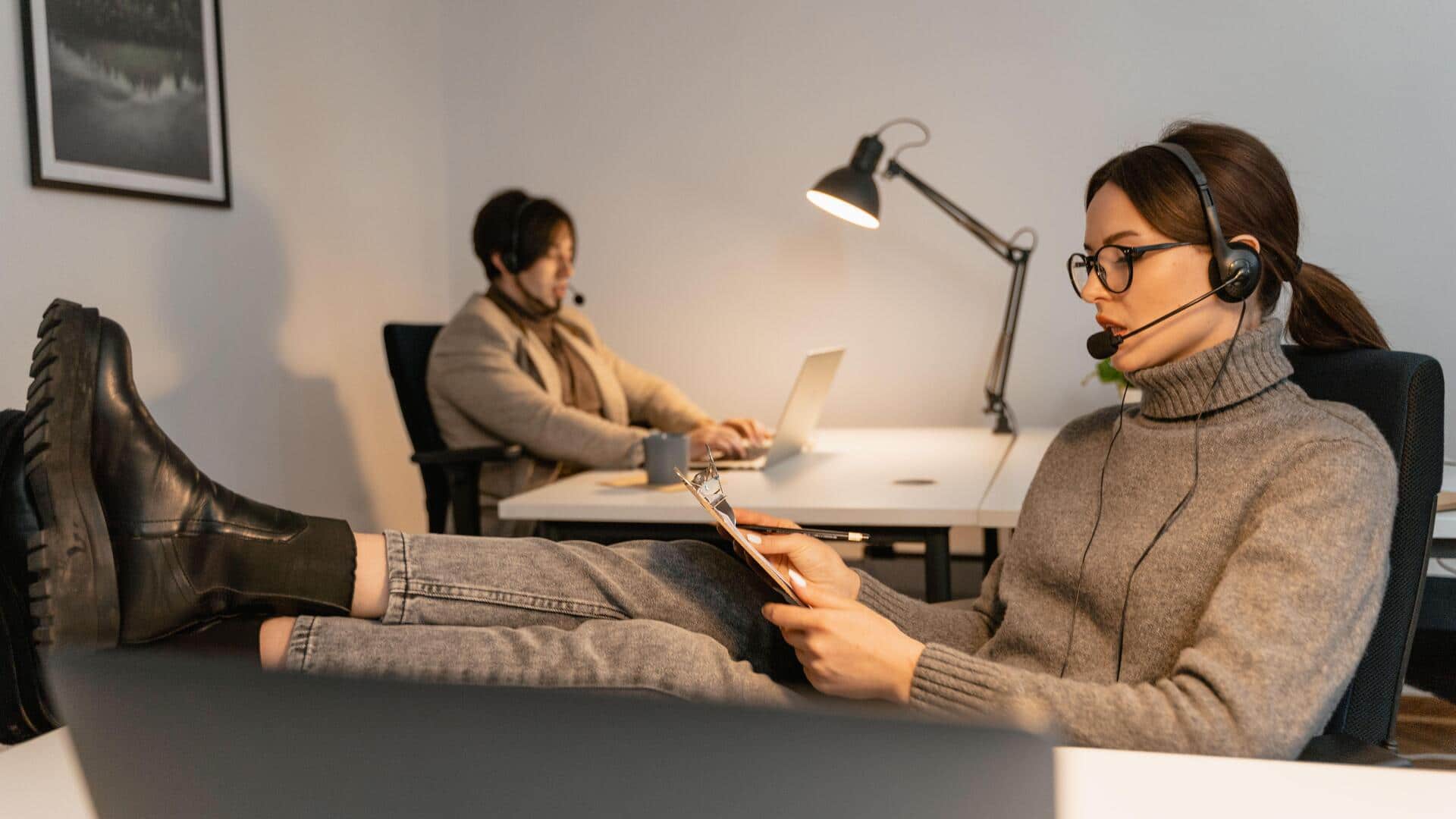 5 quick hairstyles for last-minute video calls