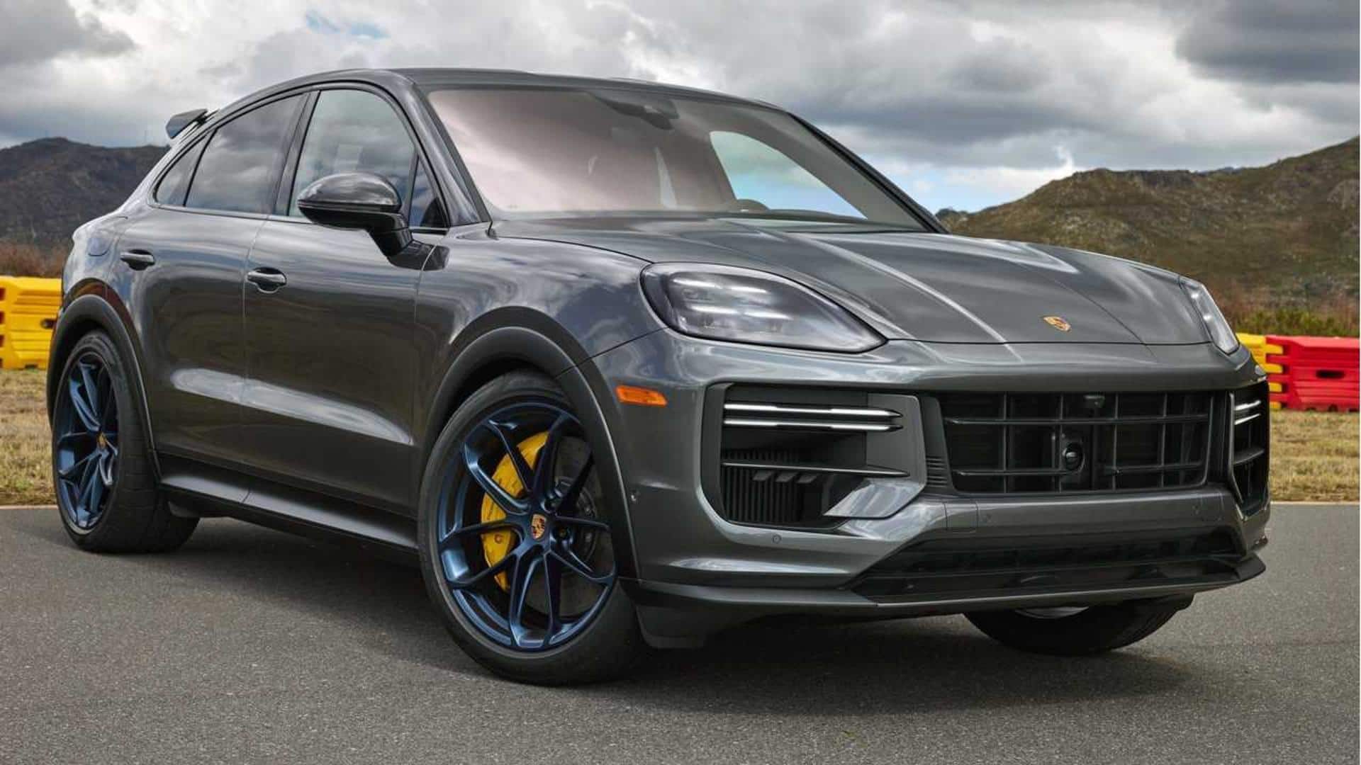 2024 Porsche Cayenne debuts with better looks and improved powertrains