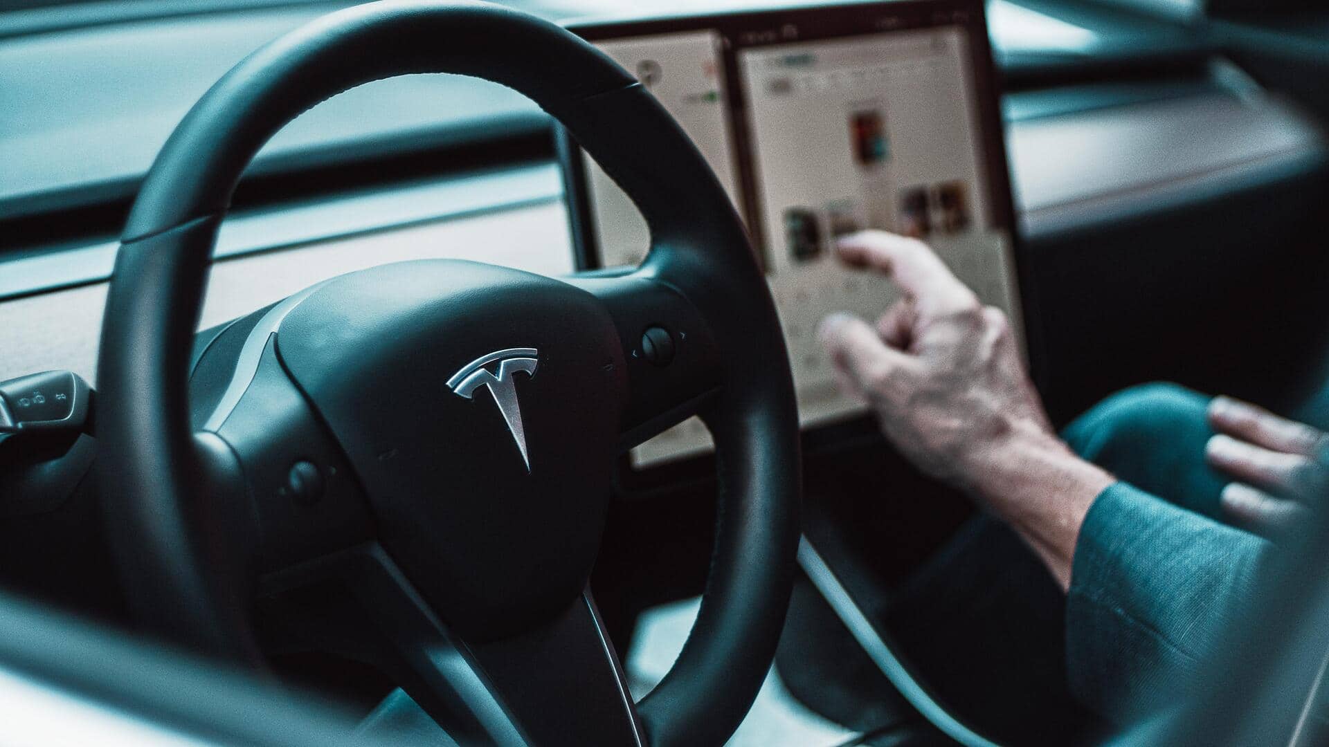 Tesla is using LiDAR sensors to improve its self-driving tech