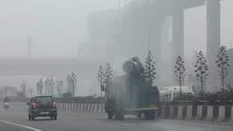 Delhi sets 2-year record as temperature drops to 4.2°C