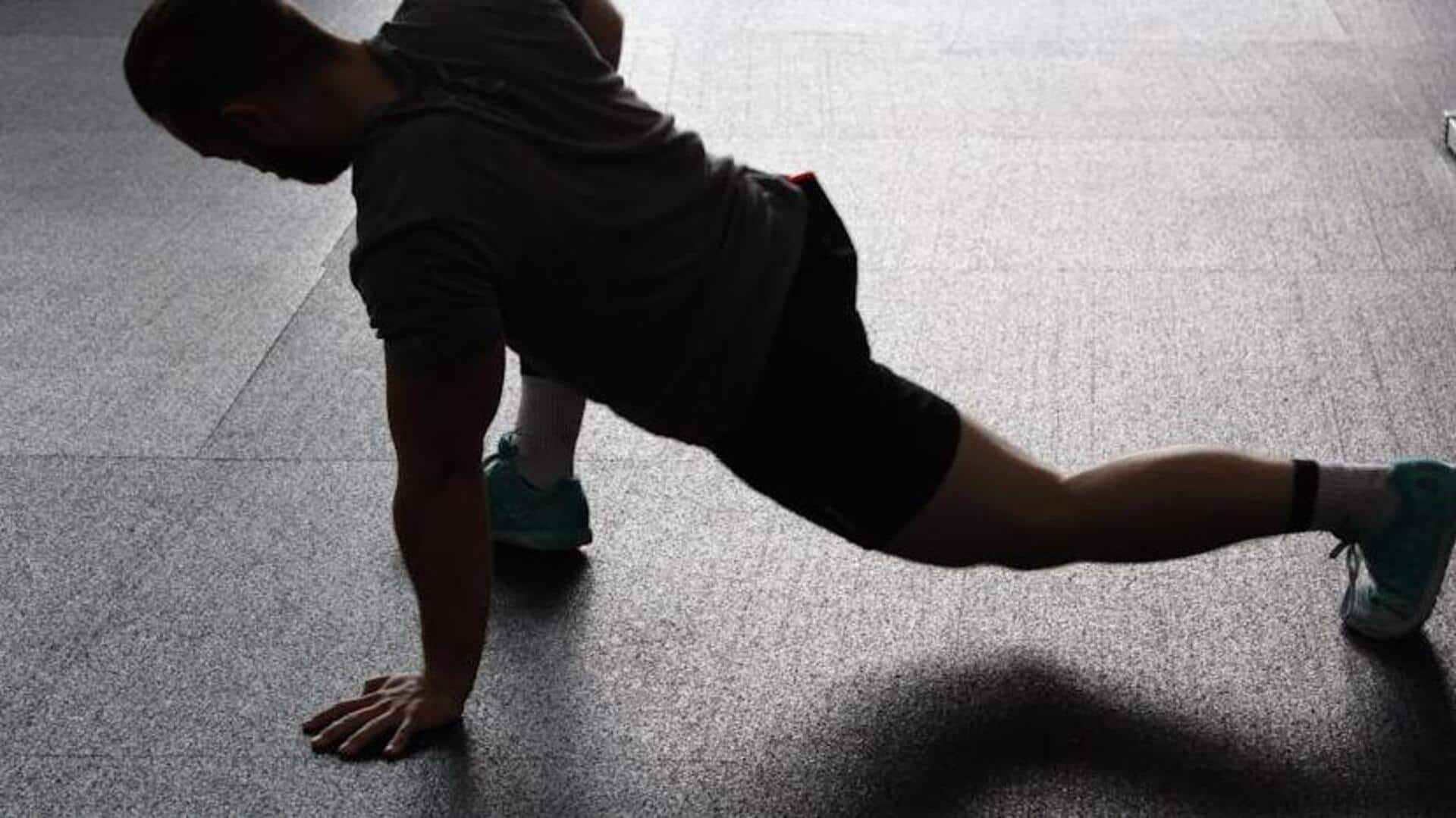 Do these dynamic stretches to improve your flexibility Do these dynamic stretches to improve your flexibility