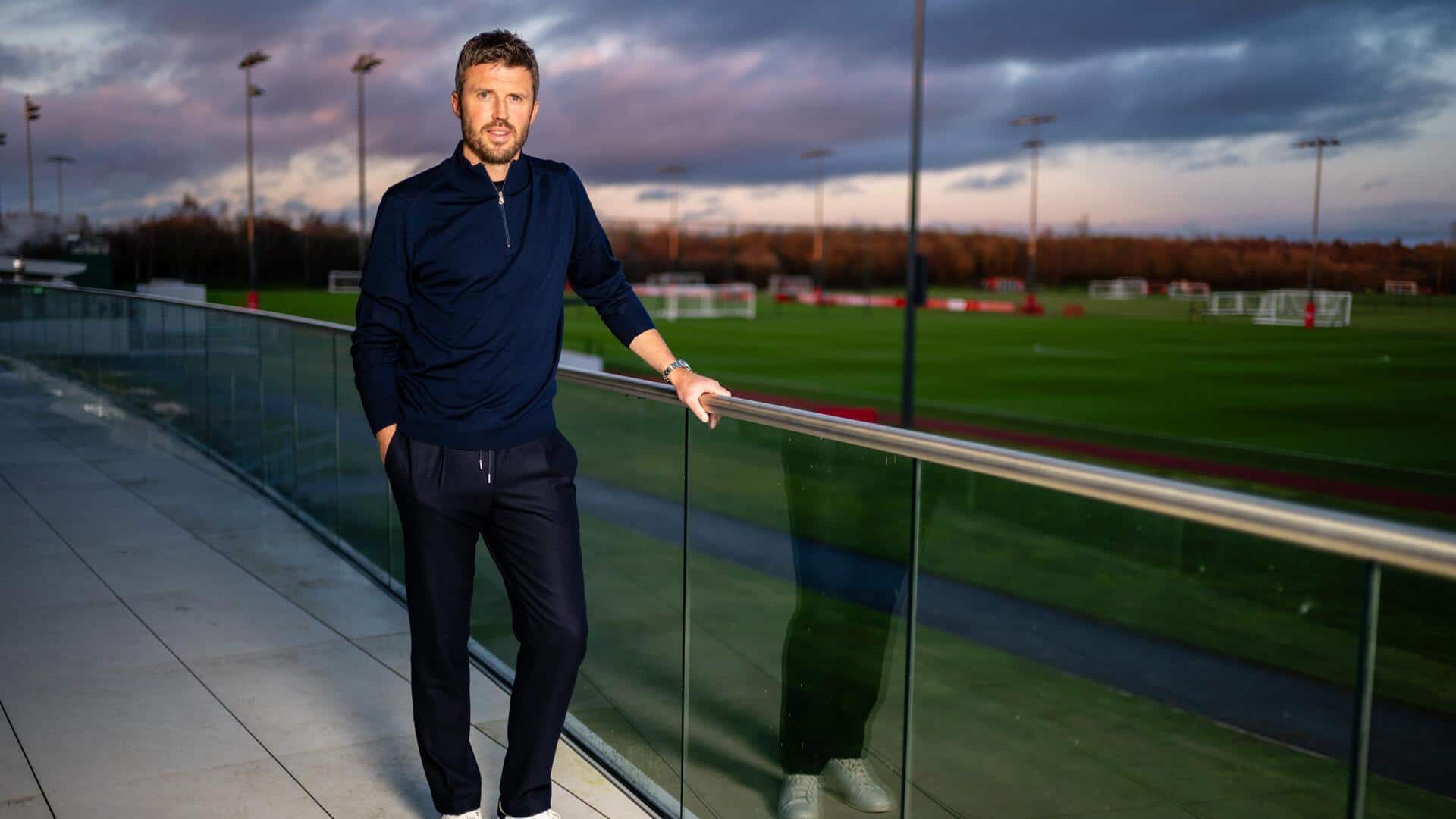 Rooney backs Carrick to 'steady the ship' at Manchester United