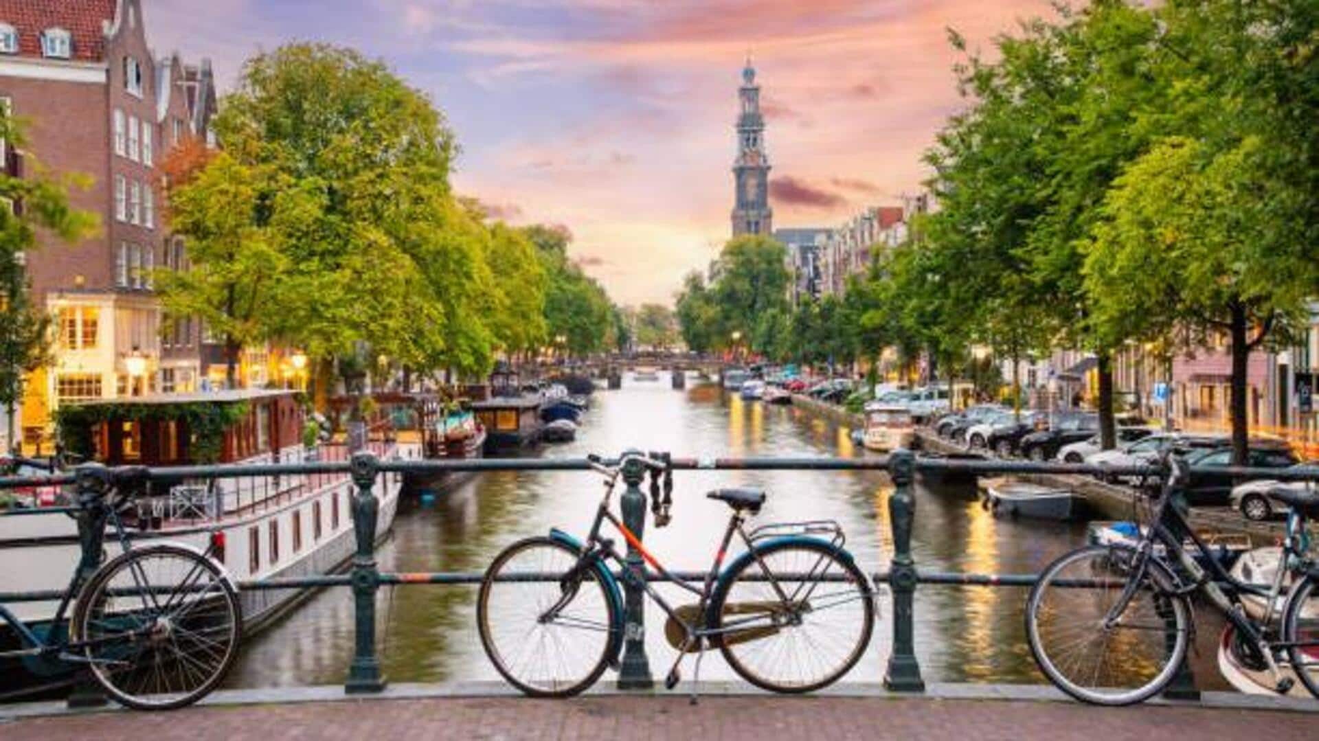 How to explore Amsterdam by bicycle