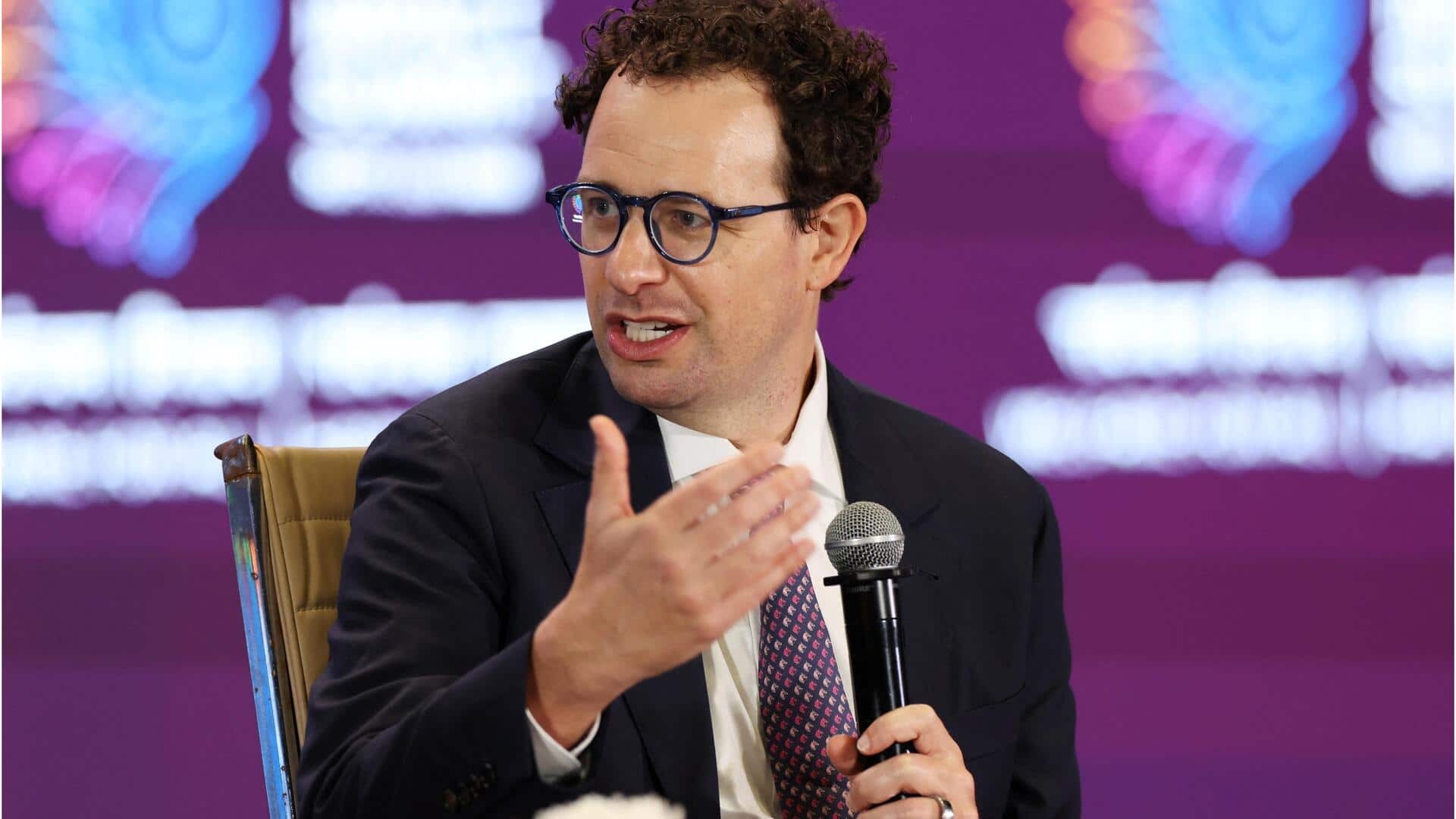 Anthropic's negotiations with Trump administration improve after CEO exits talks 