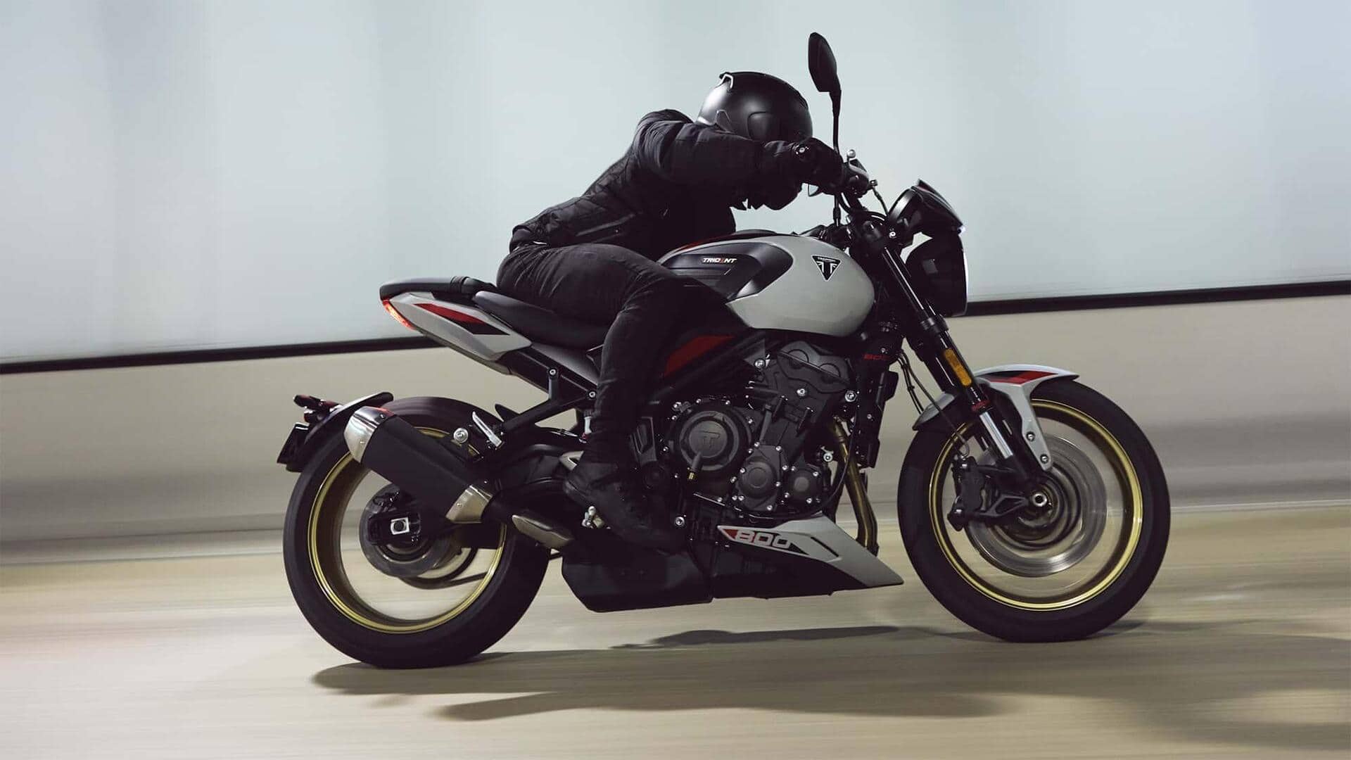 Triumph's new Trident 800 is a bigger and better roadster Triumph's new Trident 800 is a bigger and better roadster