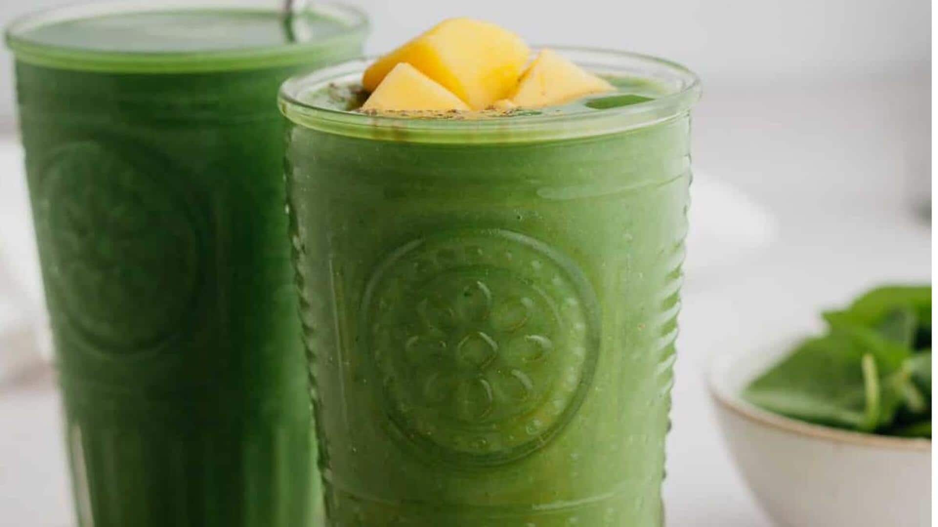 Why you should try spinach-mango combo today!