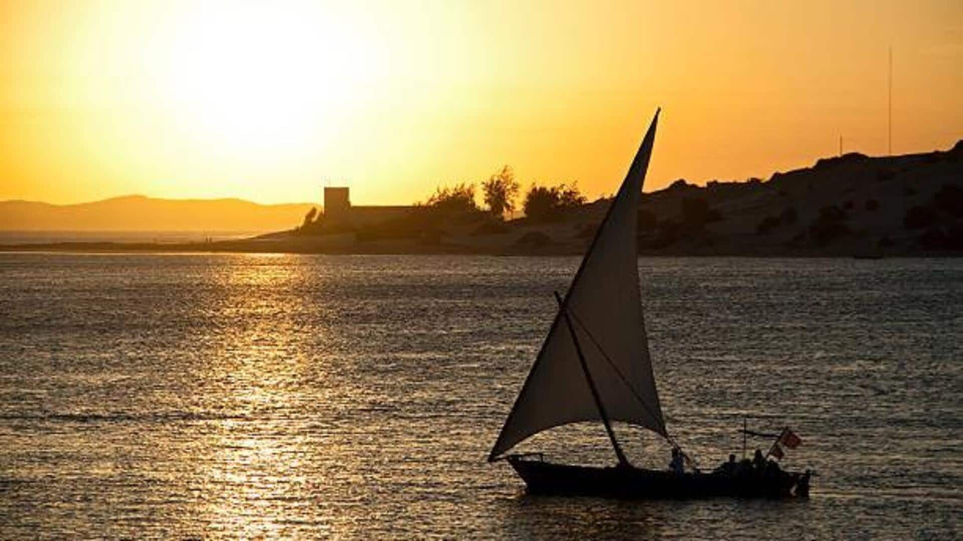 A guide to dhow sailing in Mozambique