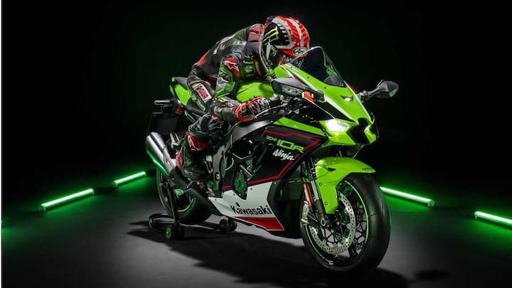 2023 Kawasaki Ninja ZX-10R launched in India: Check price, features